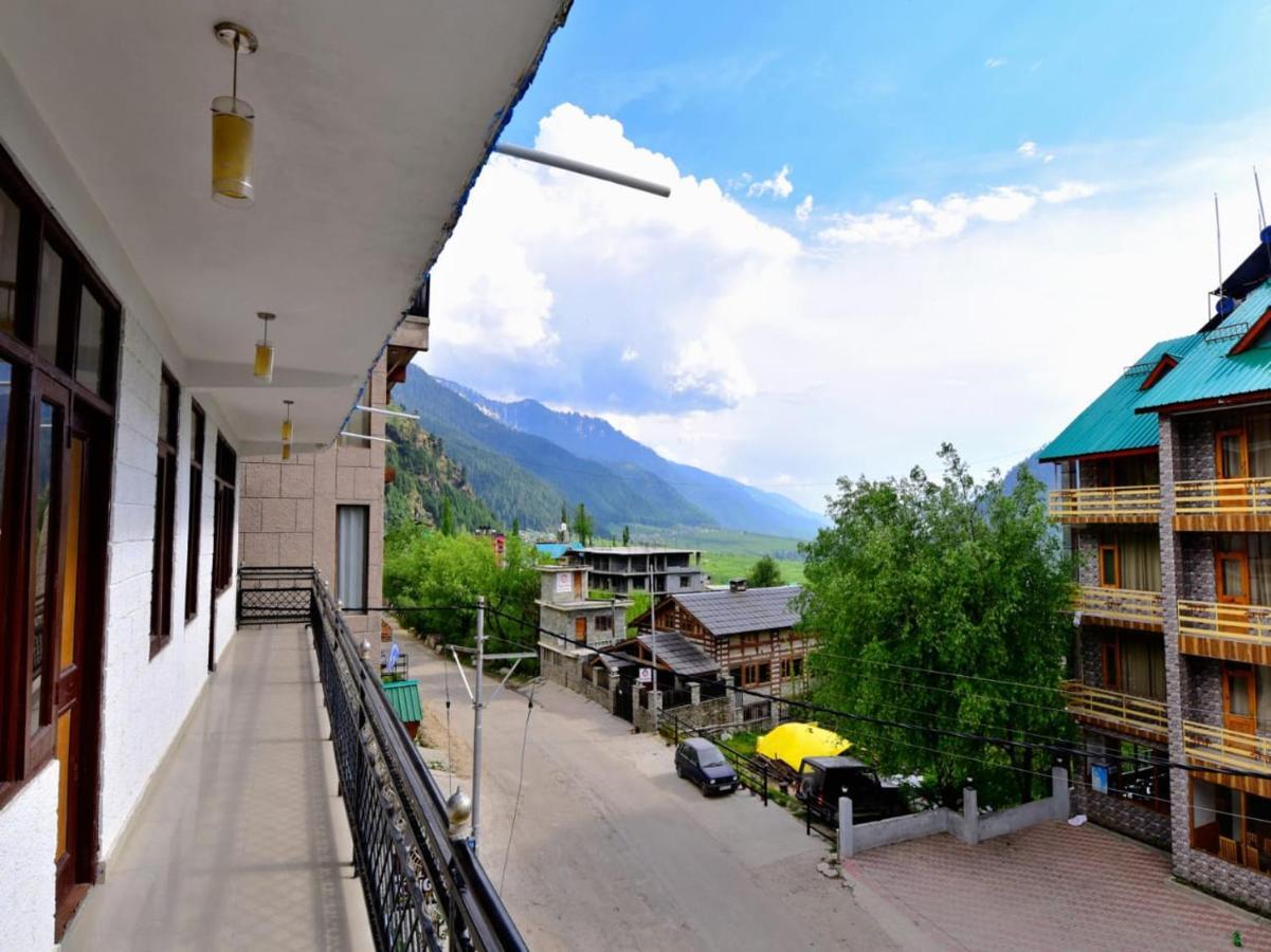 Hotel Kingston Manāli Kültér fotó